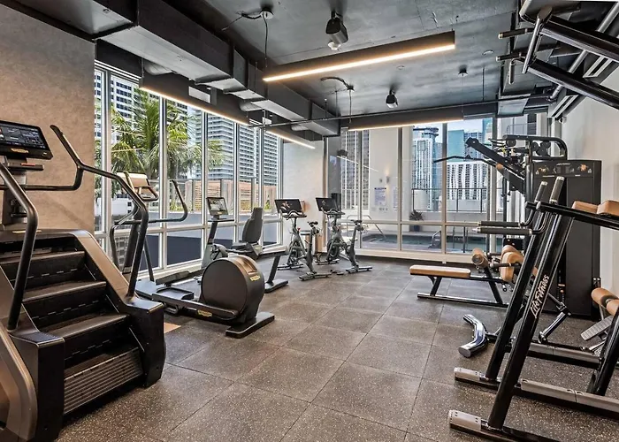 Special Offer - Miami 2Br - 1 & Half Bath - Steps To Kaseya Center